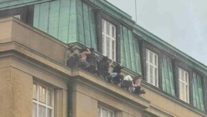 Schietpartij in universiteit Praag 212_Praag_elirozicviaNOS