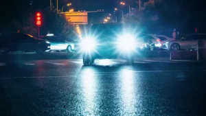 Verblind door felle autokoplampen 287_koplampen_NUnl
