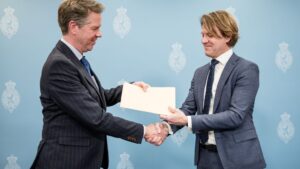 Nieuw rapport over kabinetsformatie 356_rapport_ANPviaNOS