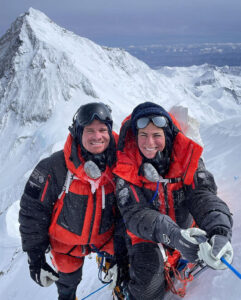 Dove bergbeklimmers Scott en Shayna hebben een nieuw doel 378_ScottShayna_IG