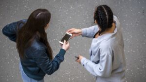 Ouders niet bewust van online pesten 522_pesten_NOS